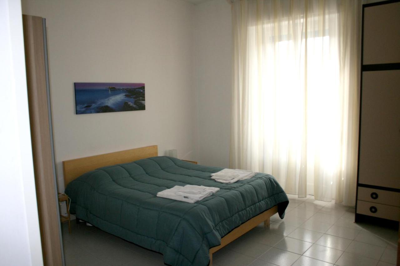 2 Bedrooms Appartement At Pescara 300 M Away From The Beach With Balcony And Wifi Exterior foto