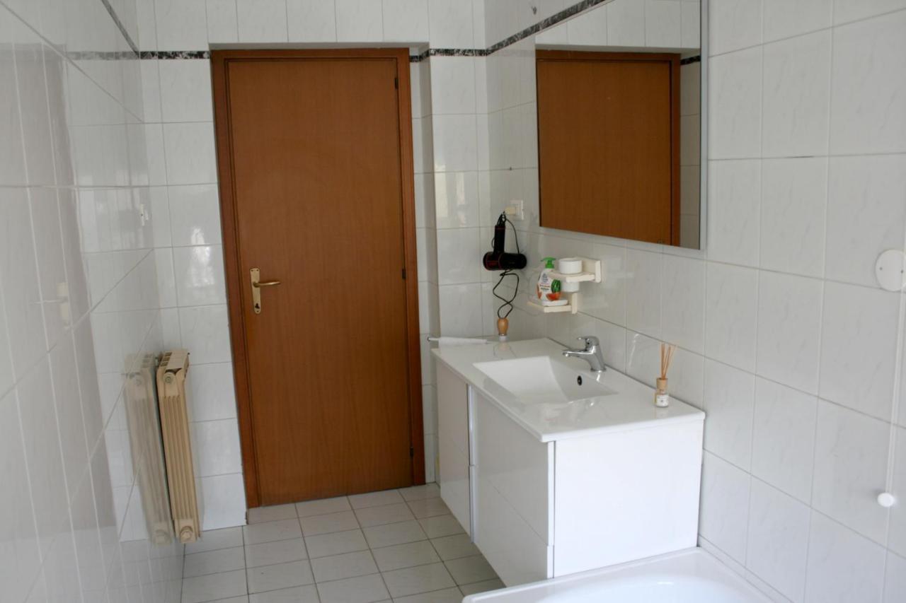 2 Bedrooms Appartement At Pescara 300 M Away From The Beach With Balcony And Wifi Exterior foto