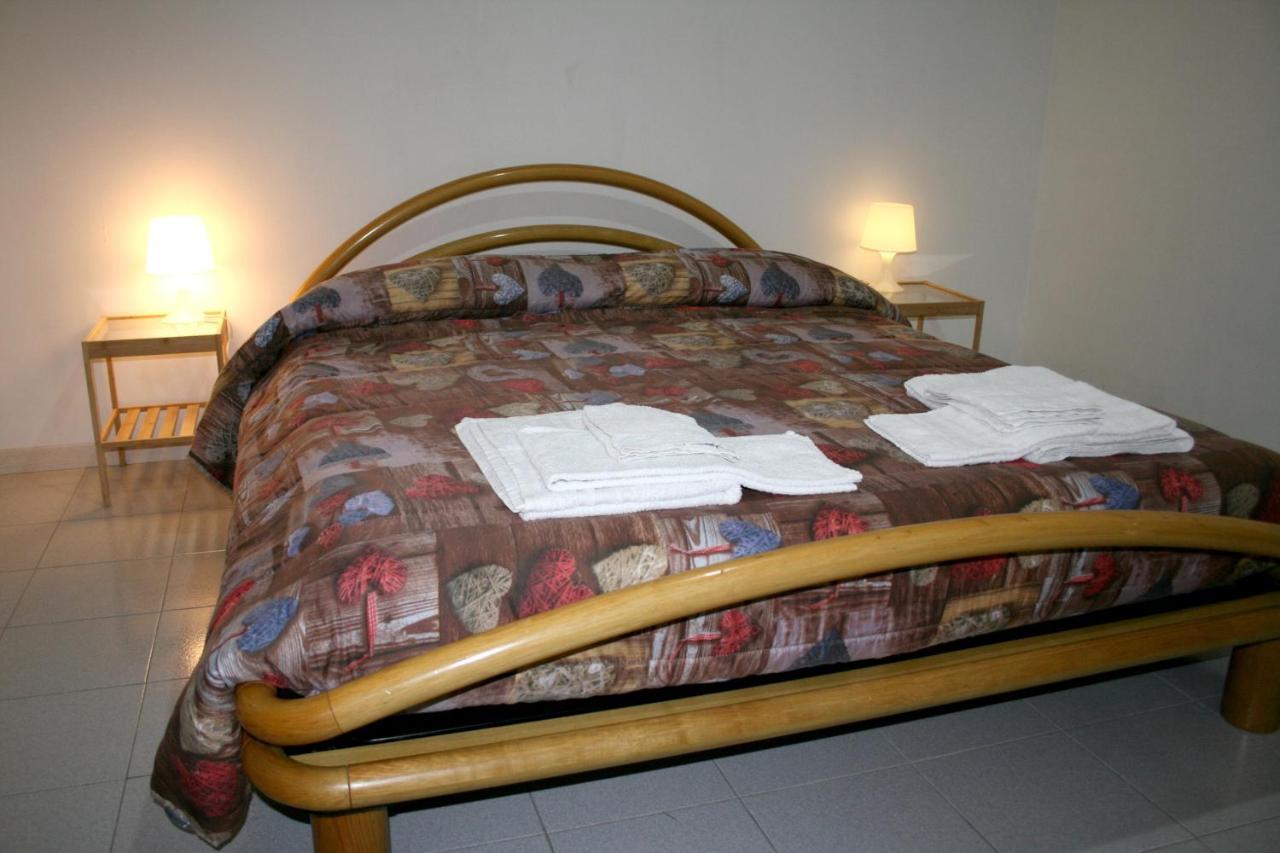 2 Bedrooms Appartement At Pescara 300 M Away From The Beach With Balcony And Wifi Exterior foto