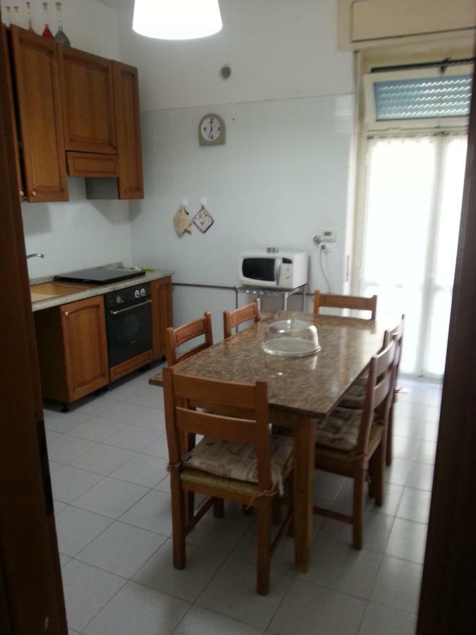 2 Bedrooms Appartement At Pescara 300 M Away From The Beach With Balcony And Wifi Exterior foto